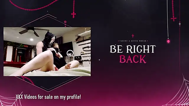 VaelaVixen online show from March 6, 6:25 pm