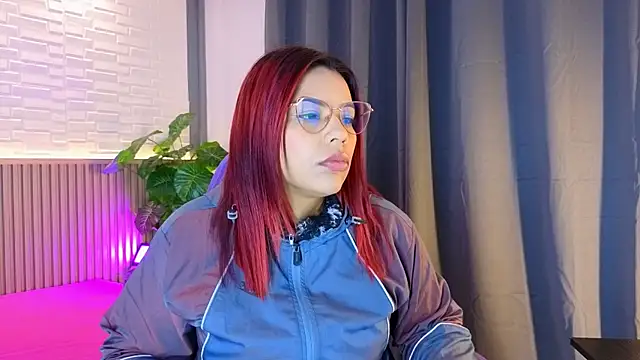 TiffanyWalk online show from October 20, 10:51 am