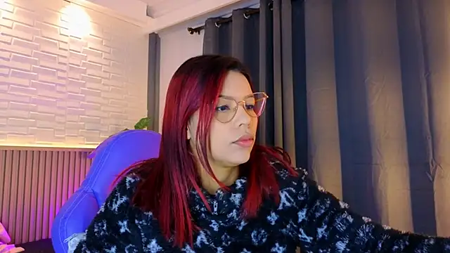 TiffanyWalk online show from October 29, 10:52 am