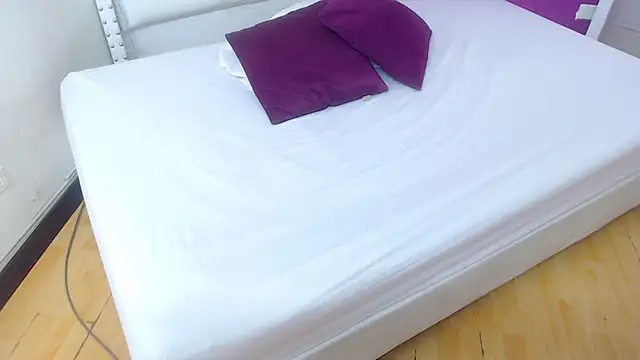 Snapshot of goldenn_ass1 chatting on October 21, 8:24 pm goldenn ass1 online show from October 21, 8:24 pm