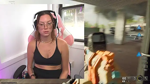 SpaceCowWhore online show from October 14, 5:37 pm