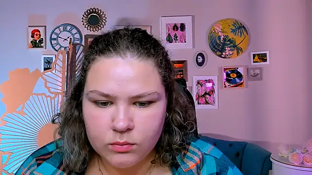 FlorenceAnderson online show from September 25, 5:39 am