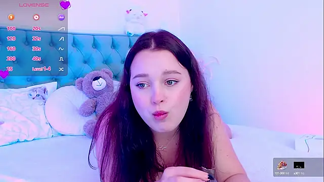 Cute kitty- online show from October 7, 9:52 pm