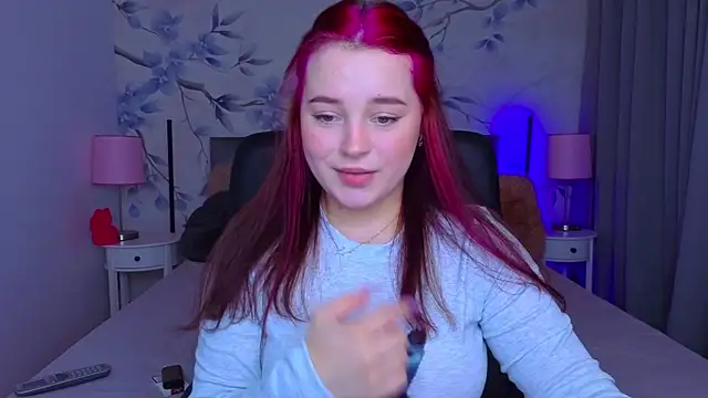 Cute kitty- online show from November 13, 8:41 pm