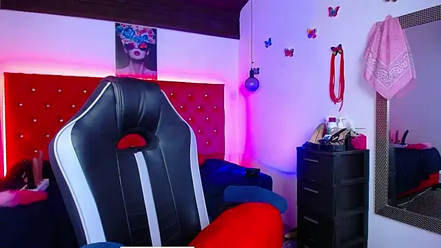 kriss sweetboobs10 online show from November 23, 12:18 pm