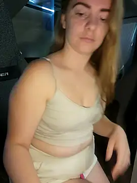 Snapshot of Amesthyst_destiny chatting on September 18, 11:09 am Amesthyst destiny online show from September 18, 11:09 am