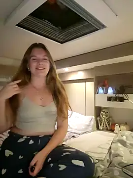 Snapshot of Amesthyst_destiny chatting on November 1, 12:48 am Amesthyst destiny online show from November 1, 12:48 am