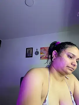 ashliecooperrr online show from February 18, 1:27 am