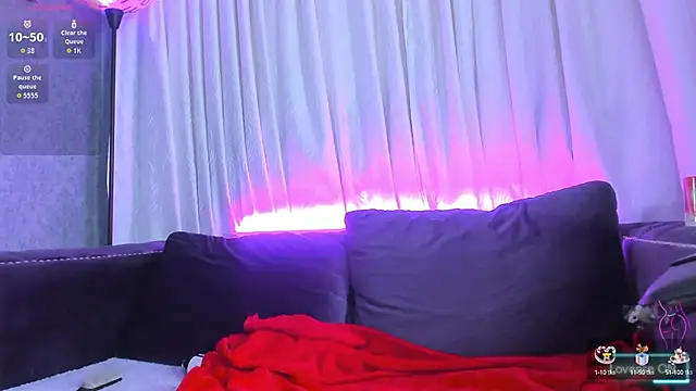 alice kingsley  online show from October 14, 8:11 pm