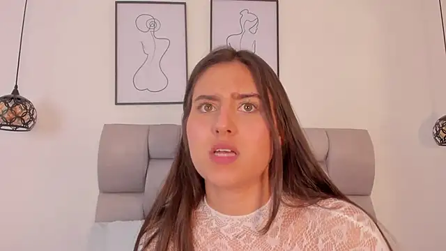 Hanna Evans   online show from September 28, 2:44 pm