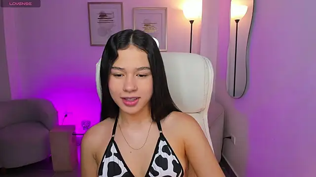 Snapshot of Danaa_Rouse chatting on September 22, 7:12 pm Danaa Rouse online show from September 22, 7:12 pm