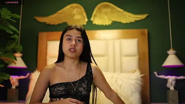 Snapshot of Danaa_Rouse chatting on October 10, 10:47 pm Danaa Rouse online show from October 10, 10:47 pm