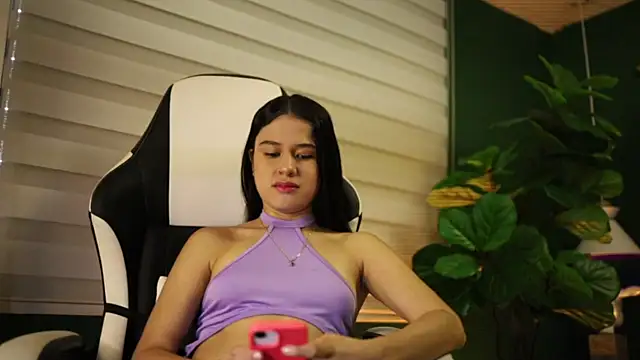 Snapshot of Danaa_Rouse chatting on October 30, 9:16 pm Danaa Rouse online show from October 30, 9:16 pm