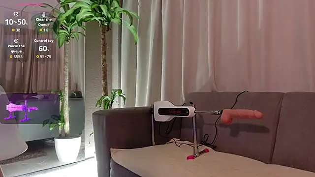 Snapshot of YuliethPetite chatting on October 21, 11:47 am YuliethPetite online show from October 21, 11:47 am