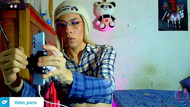 kattycat  online show from November 18, 2:45 am