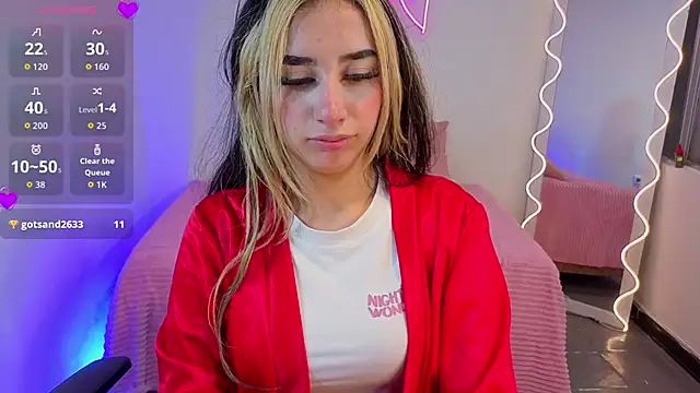 Snapshot of Malory_tay1 chatting on October 3, 7:30 pm Malory tay1 online show from October 3, 7:30 pm