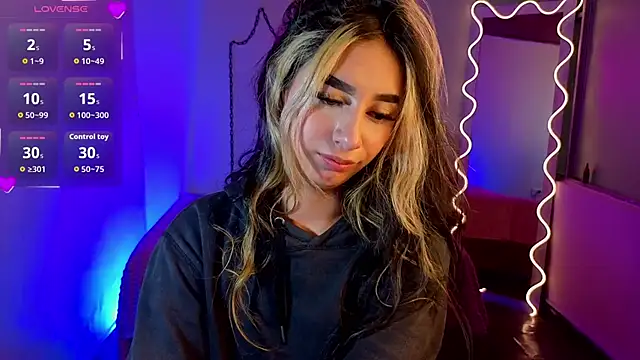 Snapshot of Malory_tay1 chatting on October 23, 7:20 pm Malory tay1 online show from October 23, 7:20 pm