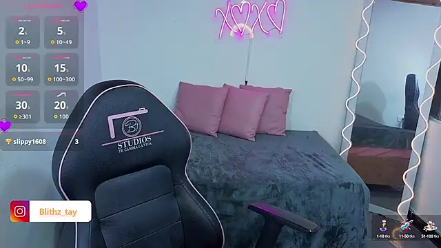 Snapshot of Malory_tay1 chatting on September 26, 7:11 pm Malory tay1 online show from September 26, 7:11 pm