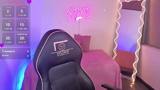 Snapshot of Malory_tay1 chatting on October 25, 7:32 pm Malory tay1 online show from October 25, 7:32 pm