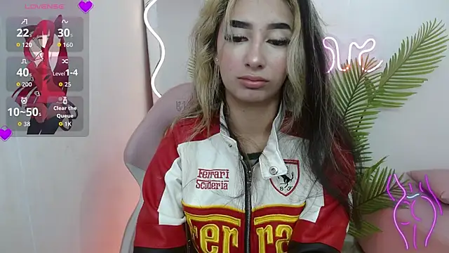 Snapshot of Malory_tay1 chatting on October 7, 12:09 pm Malory tay1 online show from October 7, 12:09 pm