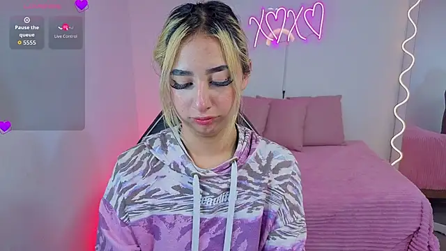 Snapshot of Malory_tay1 chatting on September 30, 7:08 pm Malory tay1 online show from September 30, 7:08 pm