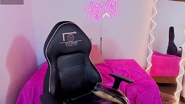 Malory tay1 online show from November 24, 7:16 pm