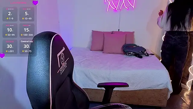 Snapshot of Malory_tay1 chatting on October 17, 6:55 pm Malory tay1 online show from October 17, 6:55 pm