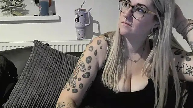 Sizzling Indie36 online show from November 30, 7:18 pm