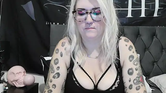 Sizzling Indie36 online show from November 9, 12:49 am