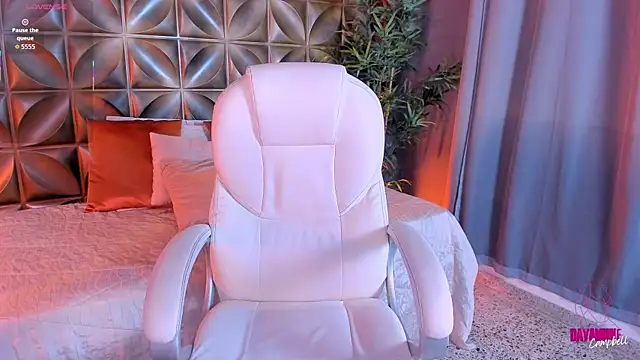 Dayanne campbelll online show from October 6, 11:42 pm