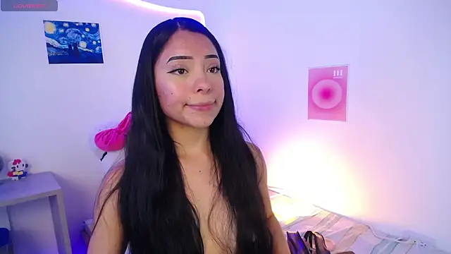 Snapshot of Emilybutterfly1 chatting on September 22, 8:07 pm Emilybutterfly1 online show from September 22, 8:07 pm