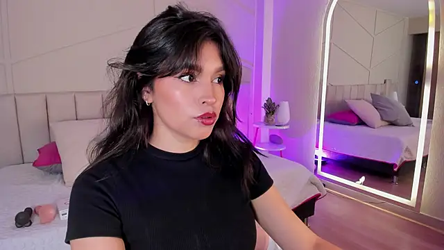 Eimmy bm online show from December 4, 7:25 pm