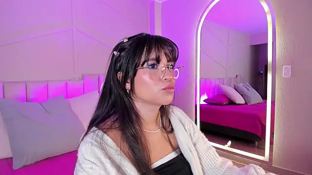 Eimmy bm online show from October 13, 7:05 pm