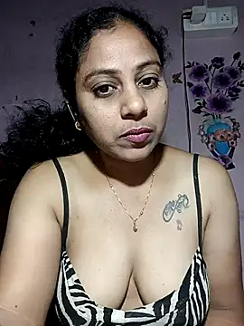 JENNIFERtamil online show from February 3, 7:29 pm