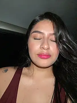 andrea gomes  online show from April 25, 6:27 am