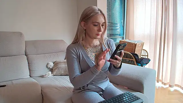 tattoobbgirl online show from March 20, 3:06 pm