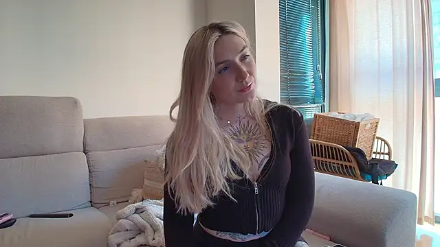 tattoobbgirl online show from March 16, 1:59 pm