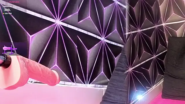 Snapshot of Megann_9 chatting on September 26, 2:58 pm Megann 9 online show from September 26, 2:58 pm