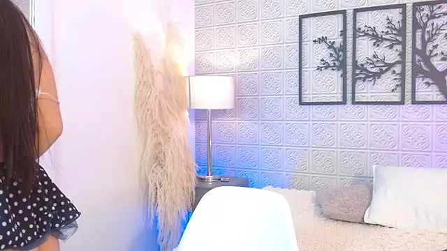 Parker Lee online show from December 19, 1:43 am