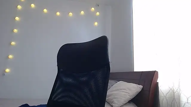 Snapshot of nalafoster chatting on September 22, 3:32 pm nalafoster online show from September 22, 3:32 pm