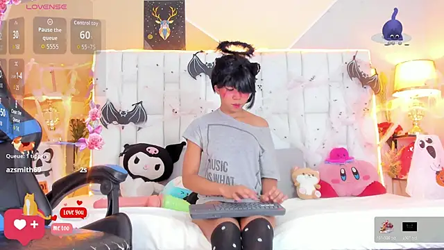 Snapshot of cherryboom23 chatting on October 23, 8:59 pm cherryboom23 online show from October 23, 8:59 pm