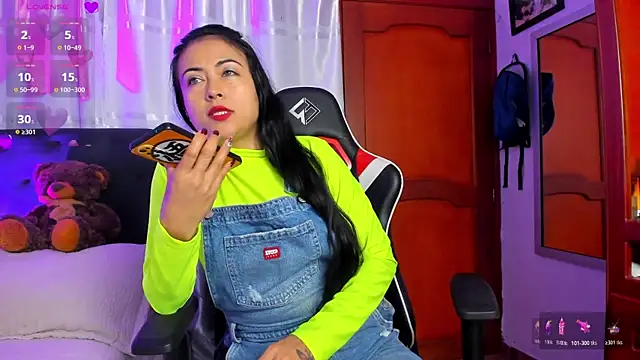 Snapshot of Riley_Black chatting on October 29, 1:15 pm Riley Black online show from October 29, 1:15 pm