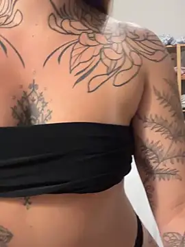 Camitattoo online show from February 20, 7:04 pm