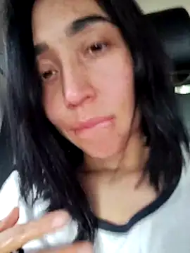 Elowyn online show from January 5, 5:38 pm