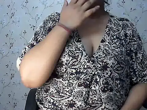 Snapshot of sonali4 chatting on September 10, 2:39 pm sonali4 online show from September 10, 2:39 pm