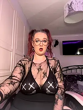 Snapshot of Ms_Lunar-Lust chatting on October 25, 10:23 am Ms Lunar-Lust online show from October 25, 10:23 am