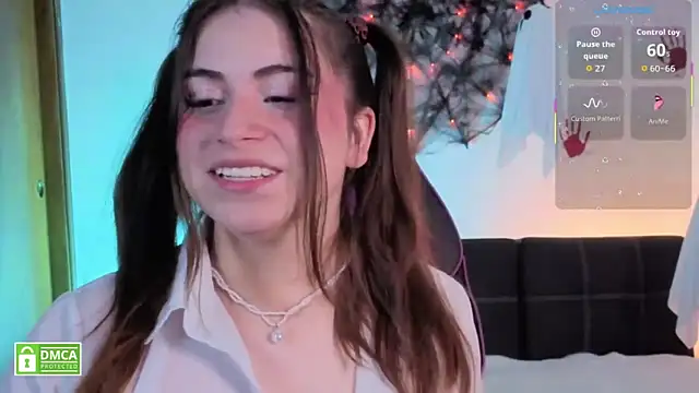 Snapshot of Taiga_Cute chatting on October 30, 8:38 am Taiga Cute online show from October 30, 8:38 am