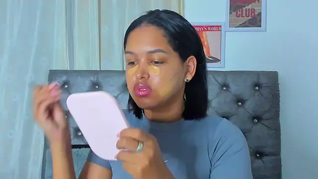 NikkiStarrr online show from January 18, 10:22 am