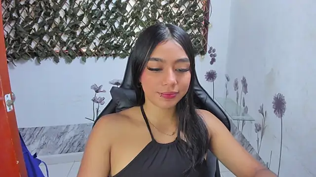 Sarahbrowm  online show from September 22, 4:27 pm