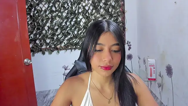 Sarahbrowm  online show from September 13, 6:38 pm